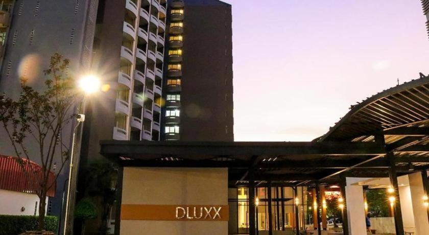 Hotel Dluxx Thammasat Pathum Thani Exterior foto